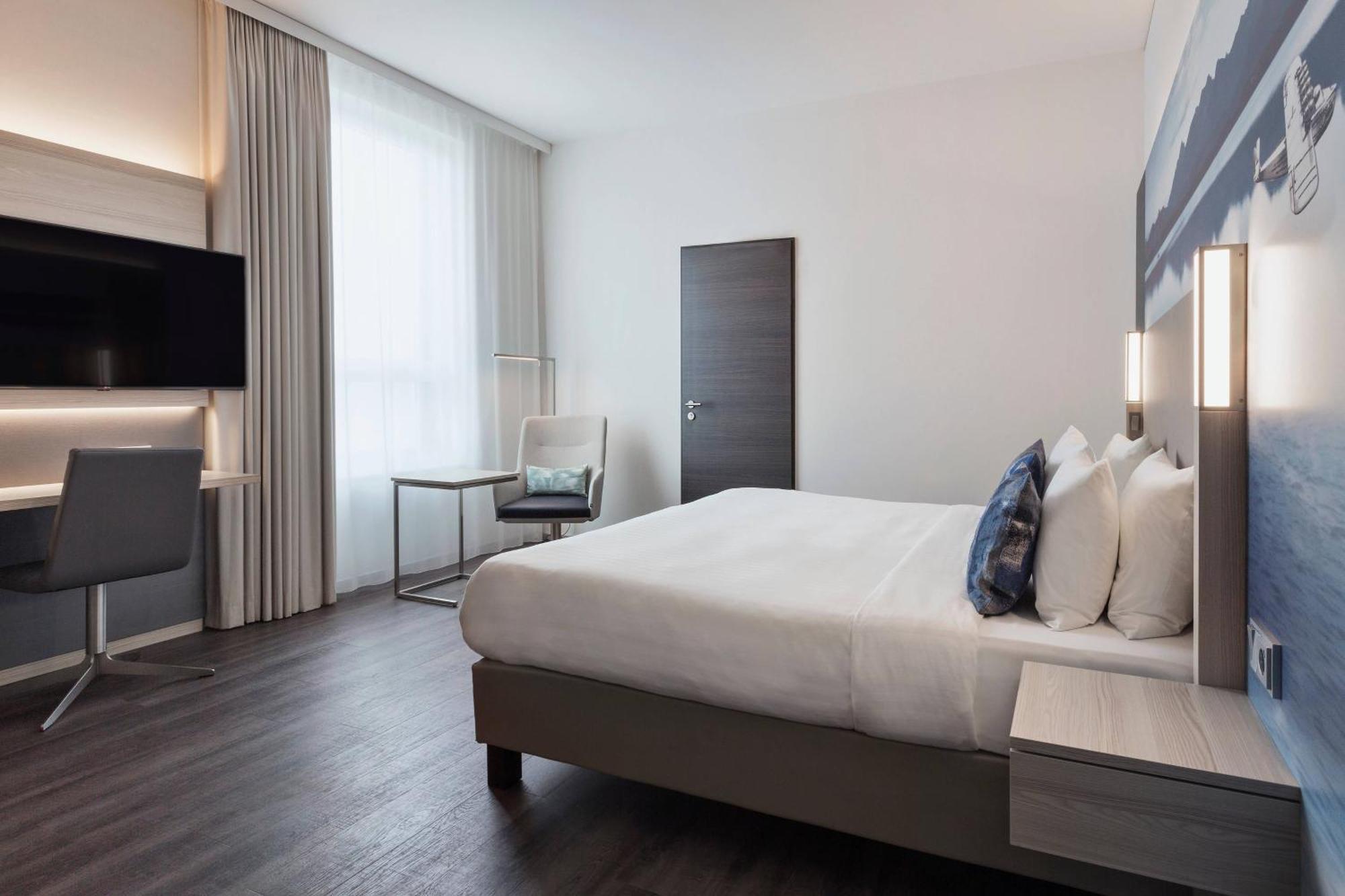 Hotel Courtyard by Marriott Oberpfaffenhofen Munich South Gilching Exterior foto